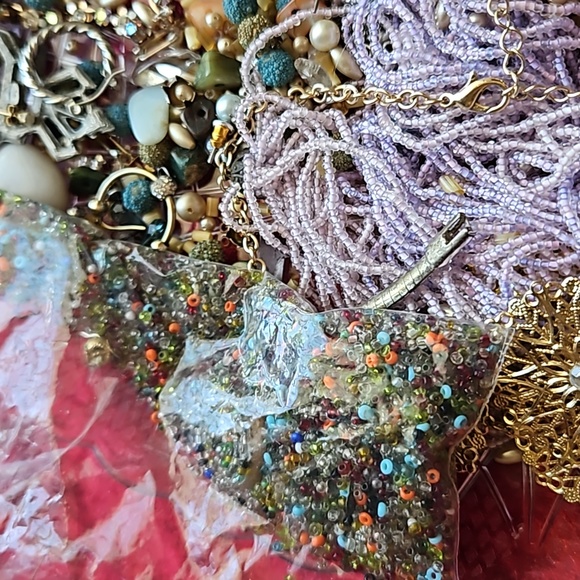 Miscellaneous broken vintage jewelry - Picture 6 of 6